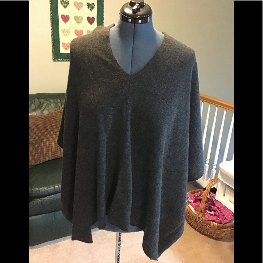 Cashmere poncho